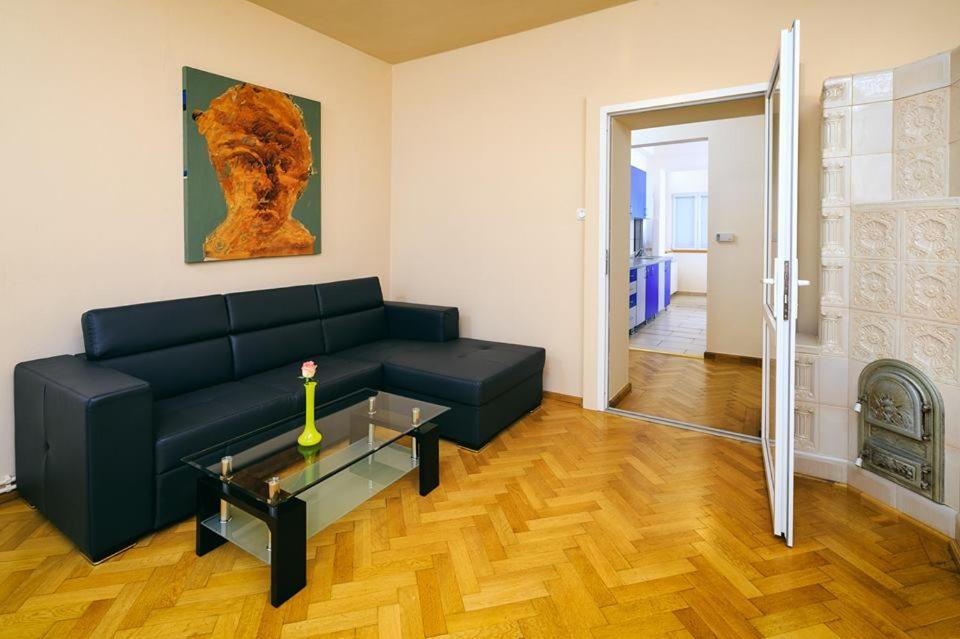 Schiller Apartment - Old Town سيبيو المظهر الخارجي الصورة