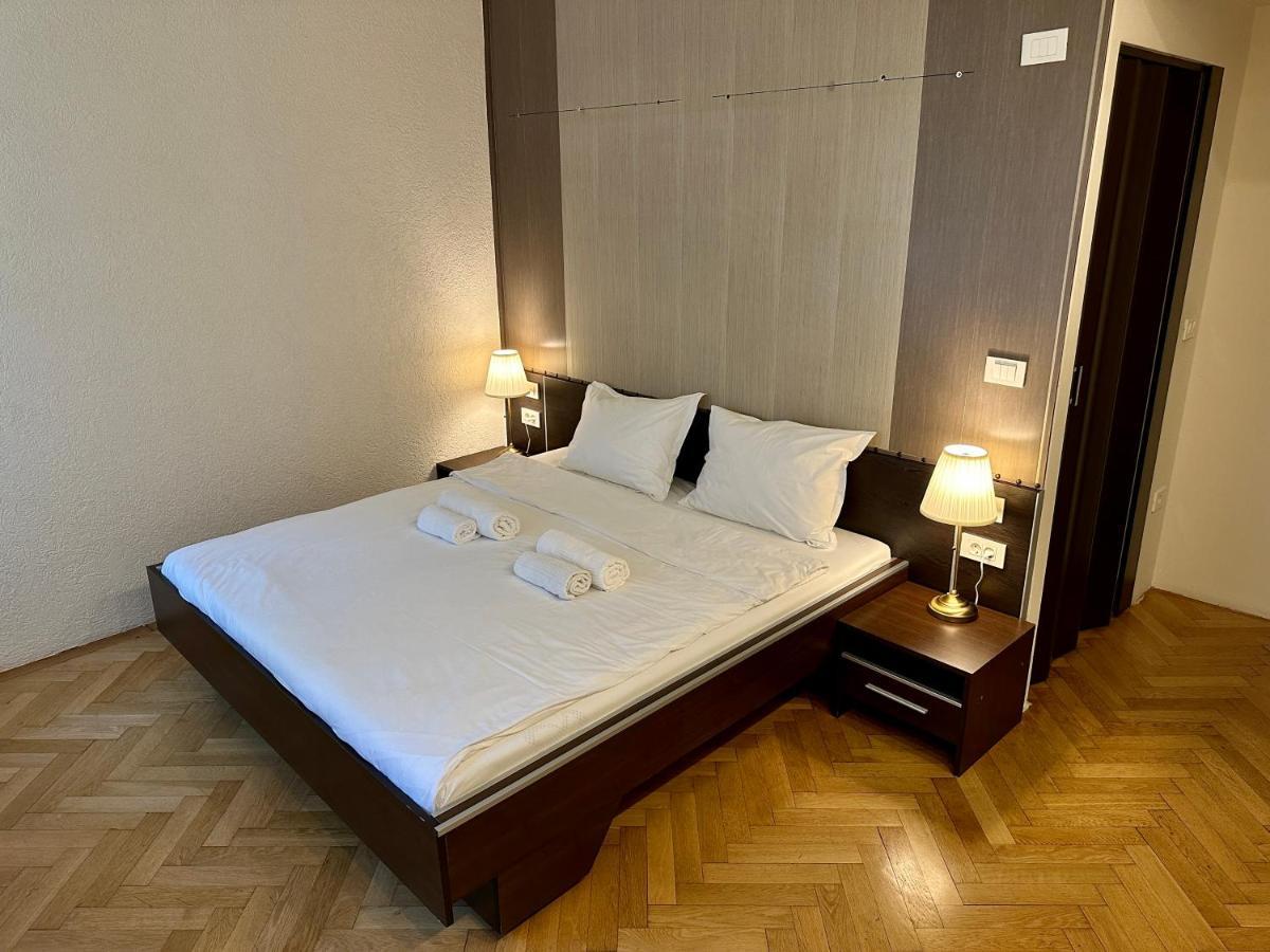 Schiller Apartment - Old Town سيبيو المظهر الخارجي الصورة